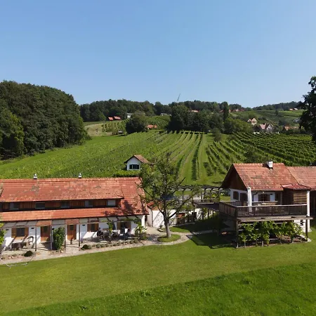 Weingartenrefugium Rosenberg * Straden