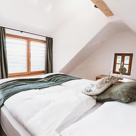 木屋 Weingartenrefugium Rosenberg *